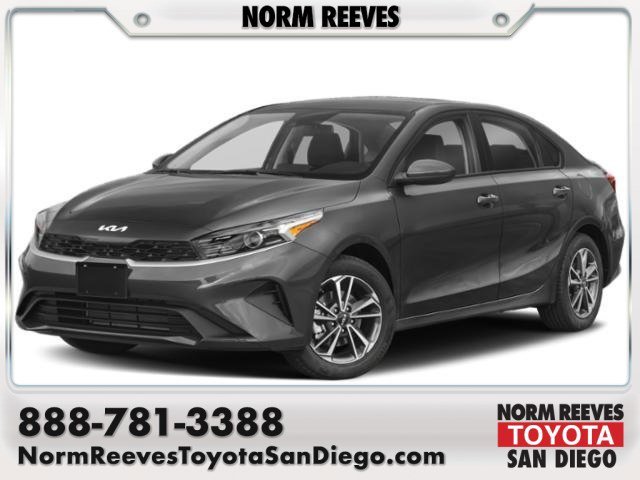 2023 Kia Forte LXS AT's photo