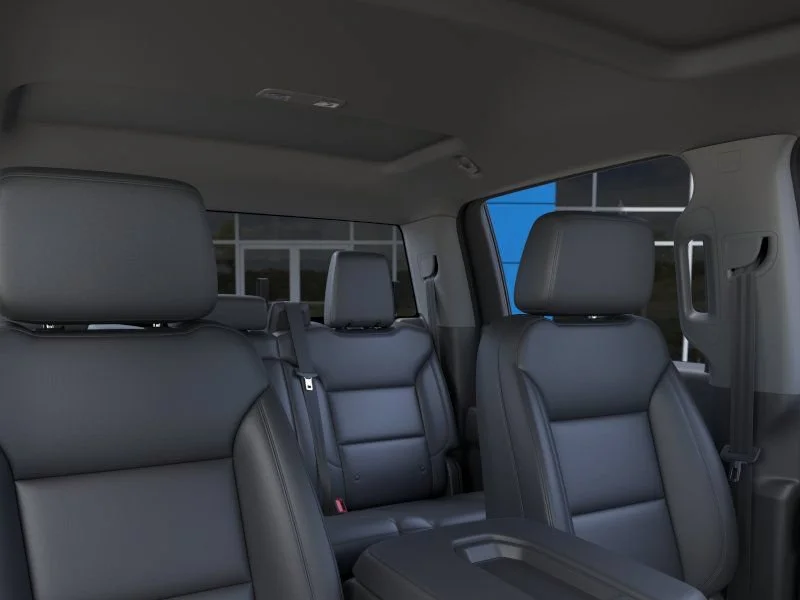 New 2026 Summit White Chevrolet WT image 24