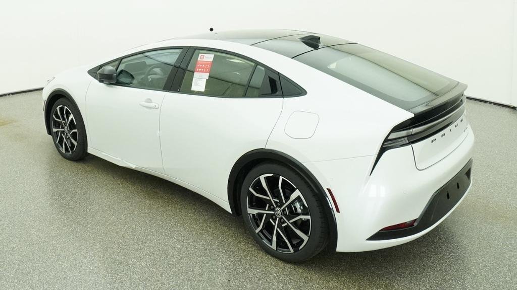 New 2026 Wind Chill Pearl Toyota XSE Premium image 34
