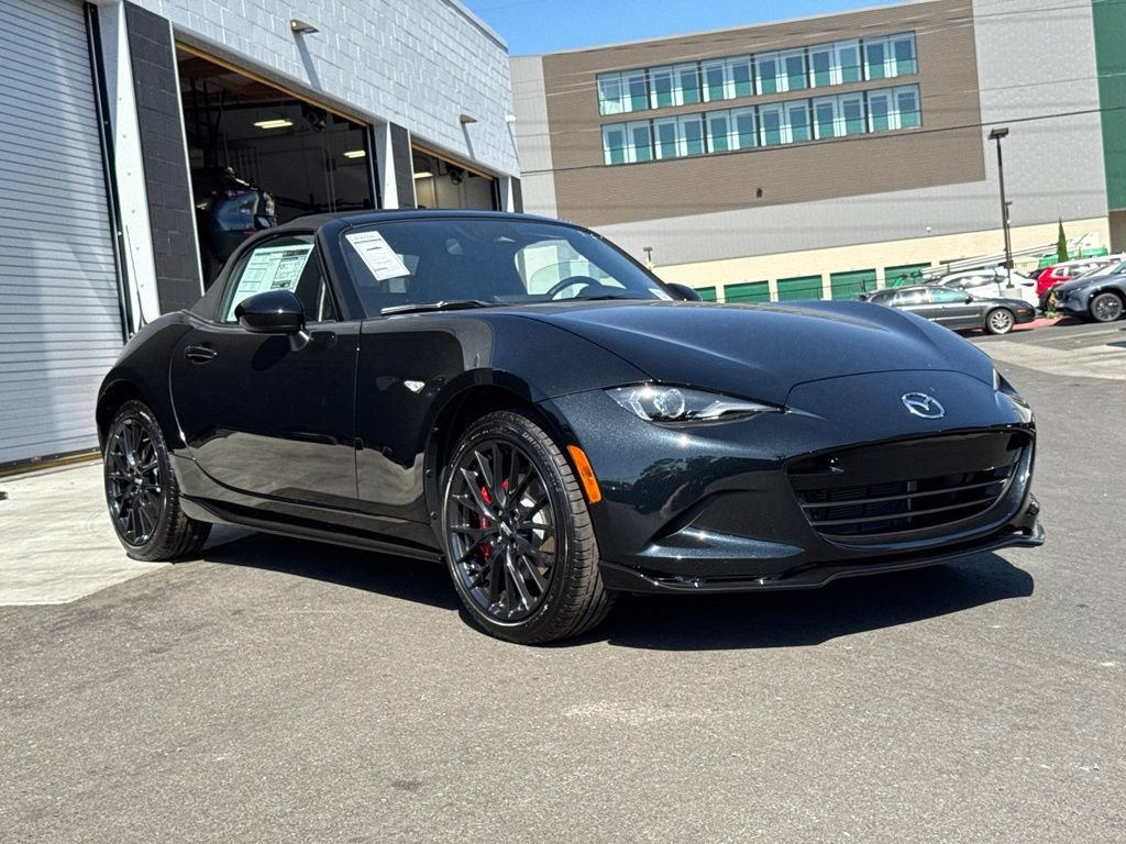 New 2026 Jet Black Mica Mazda Club image 2