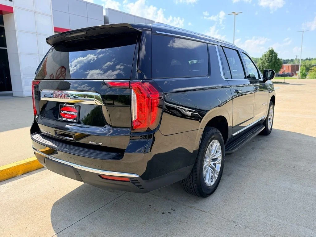 Used 2023 Onyx Black GMC SLT image 4