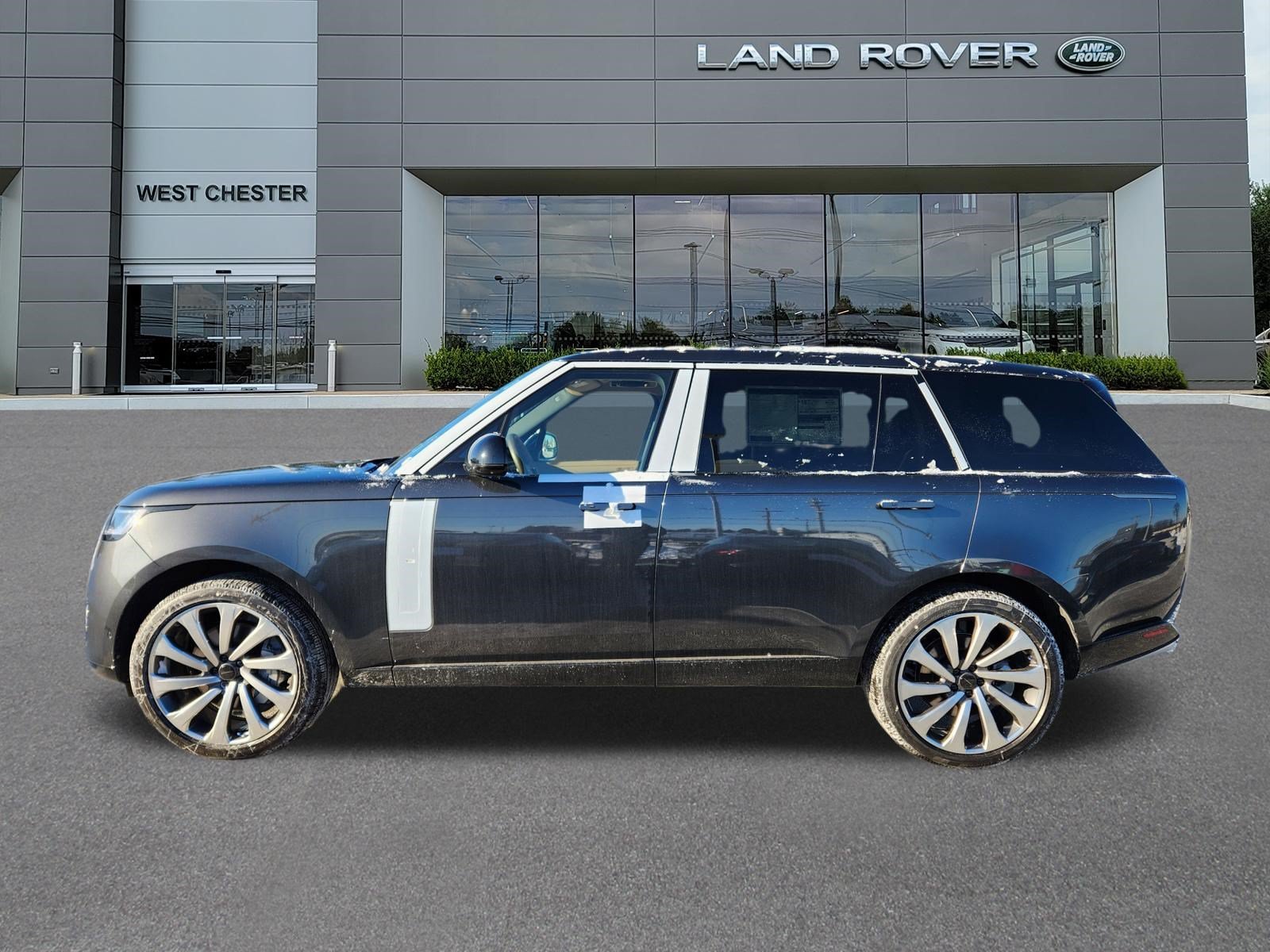 2026 Land Rover Range Rover SE - Photo 5