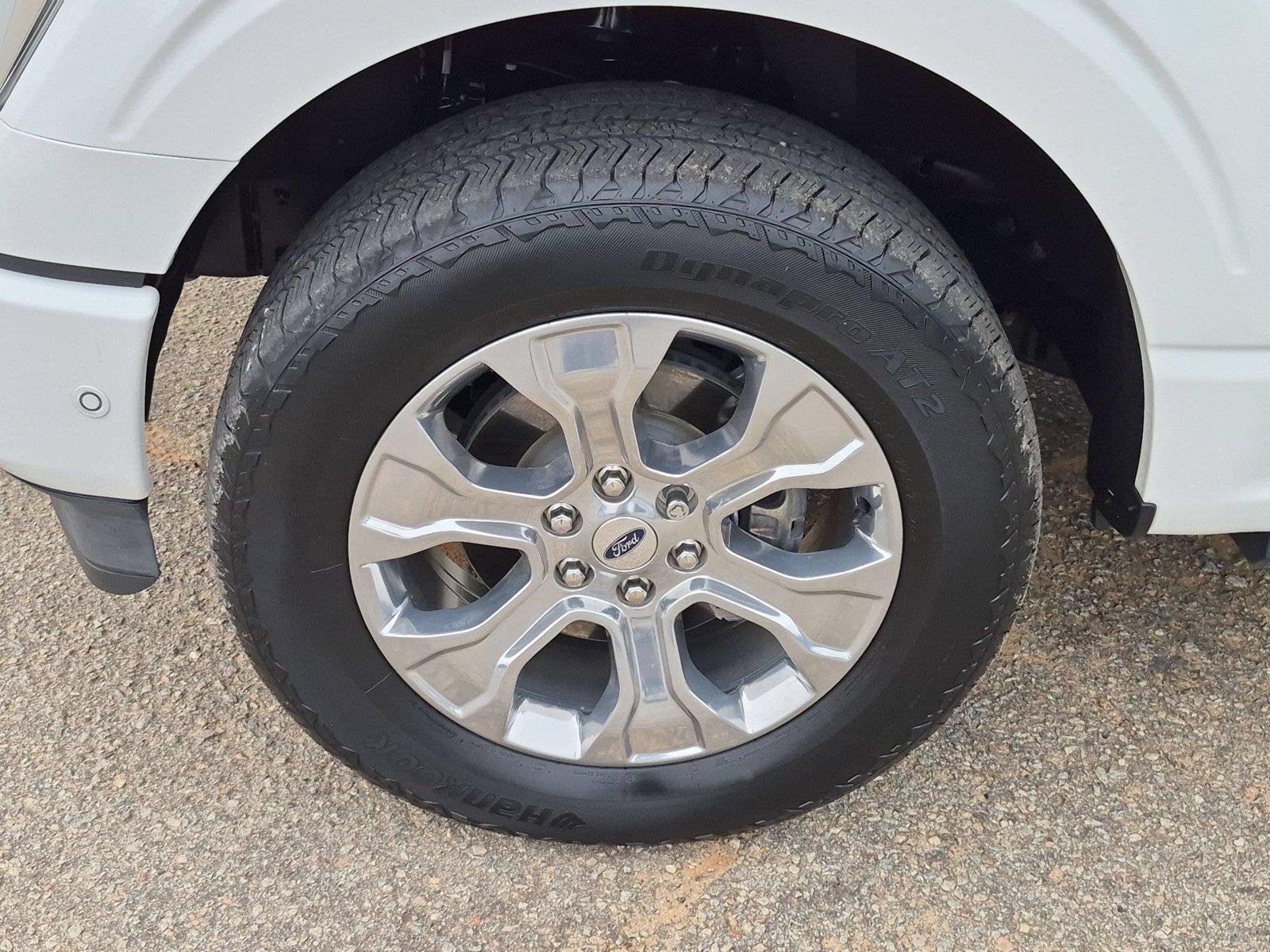 Used 2023 Star White Metallic Tri-Coat Ford Platinum image 10