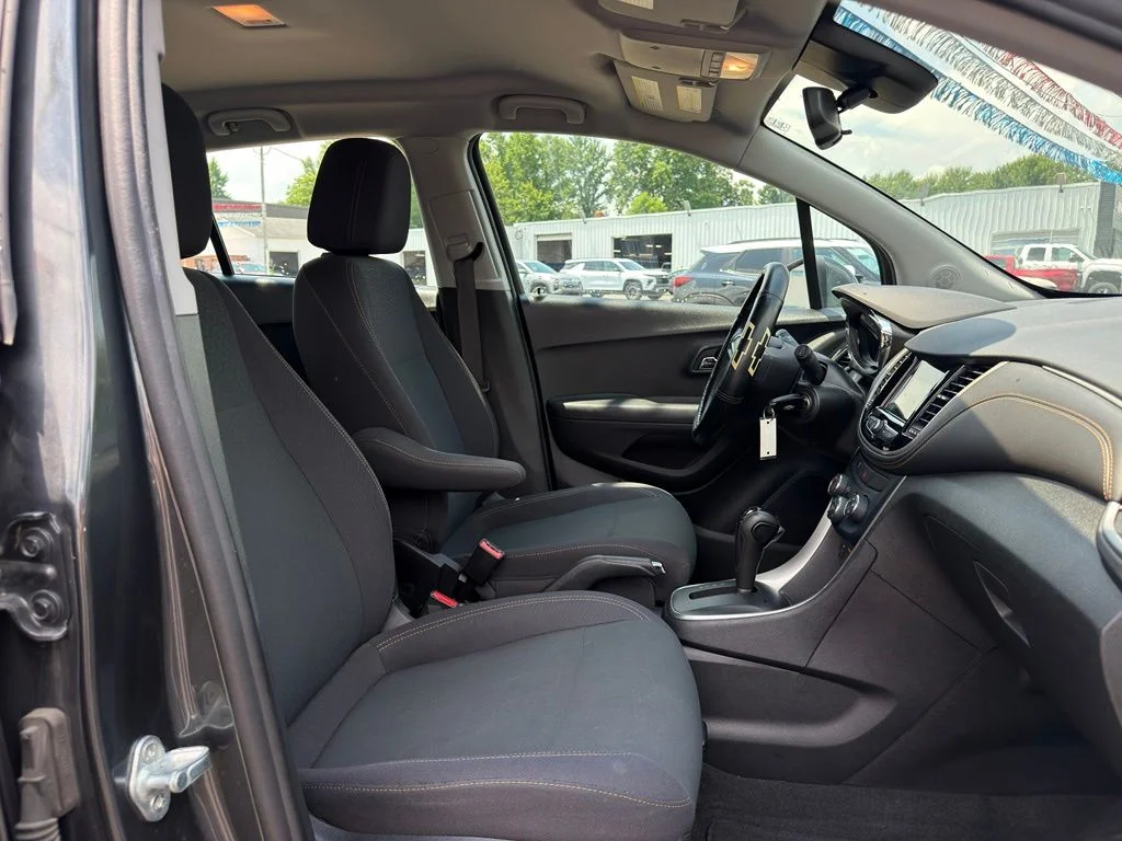 Used 2019 Gray Chevrolet LS image 26
