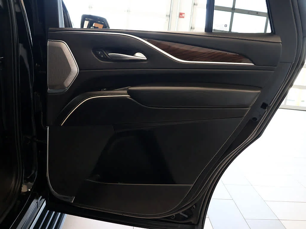 Used 2021 BLACK RAVEN Cadillac Sport Platinum image 35