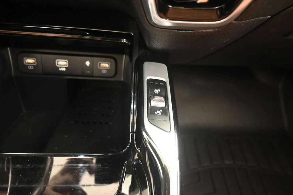 Used 2023 Gray Kia X-Line SX Prestige image 33