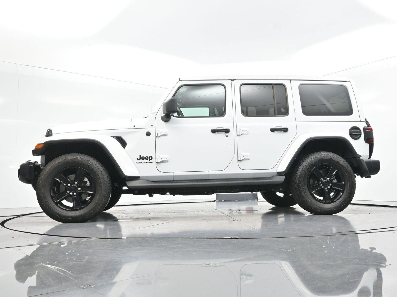 Used 2023 White Jeep Sahara Altitude image 45