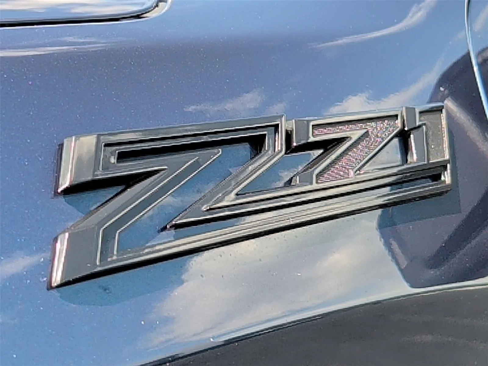 Used 2020 NORTHSKY BLUE METALLIC Chevrolet LT Trail Boss image 40