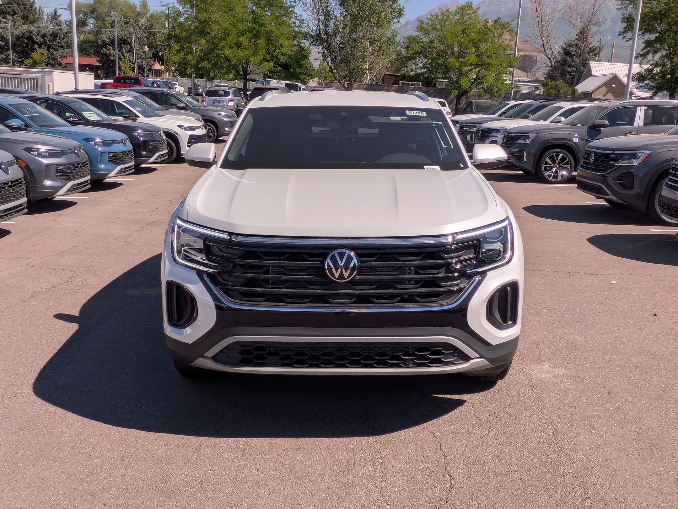 New 2026 White Volkswagen 2.0T SE image 9
