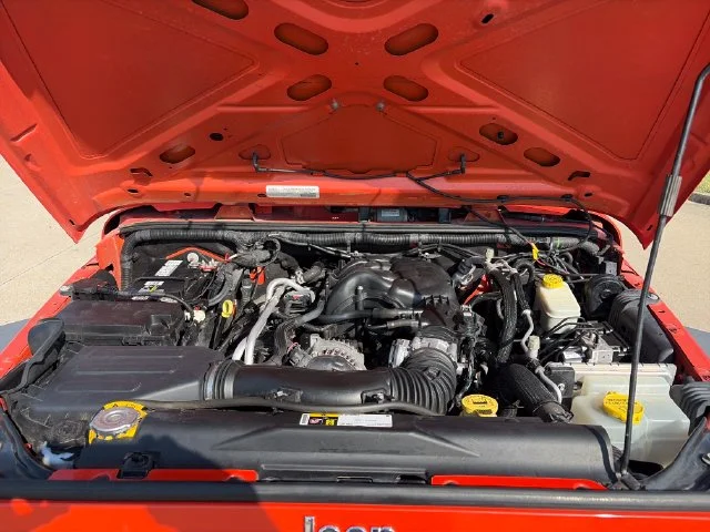 Used 2015 Orange Jeep Unlimited Sport image 34