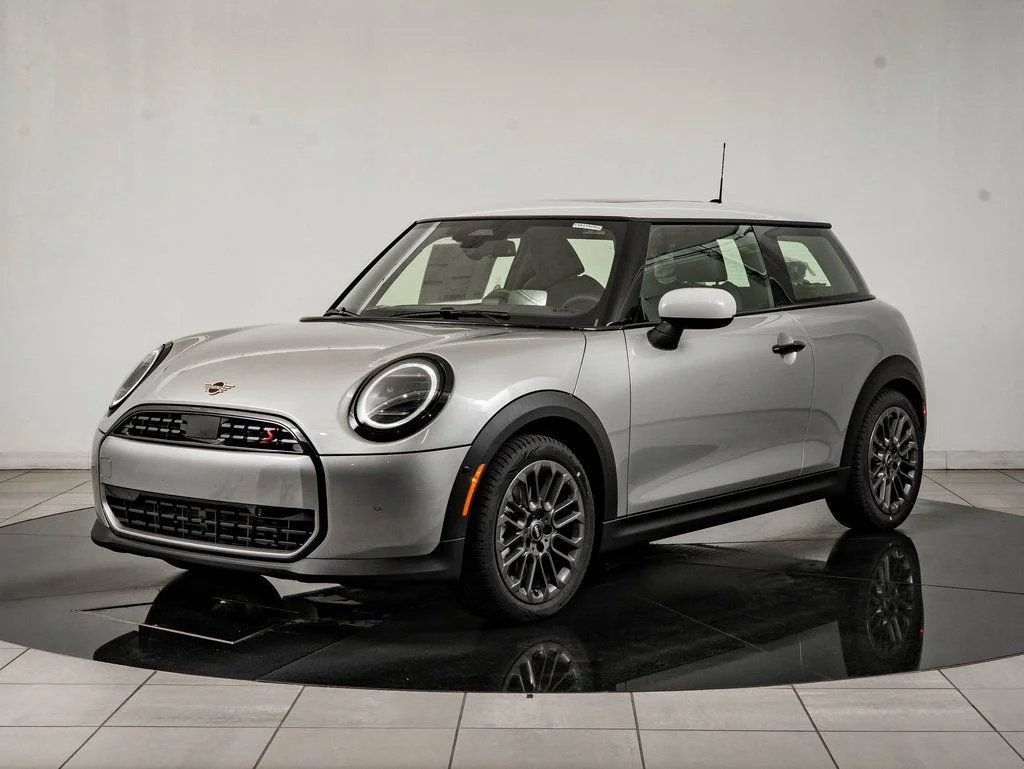 2026 MINI Hardtop Cooper S Signature's photo