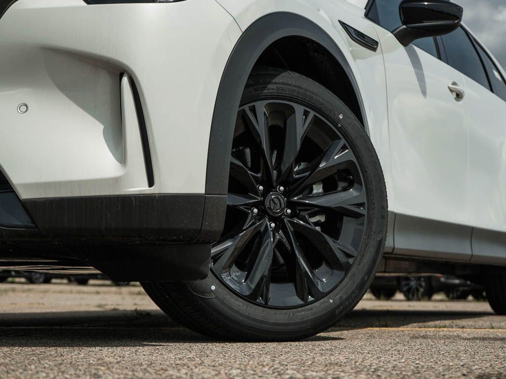 2026 Mazda CX-90 Premium Package - Photo 6
