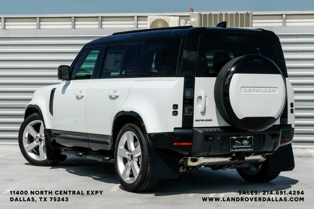 New 2026 Fuji White Land Rover X-Dynamic SE image 14