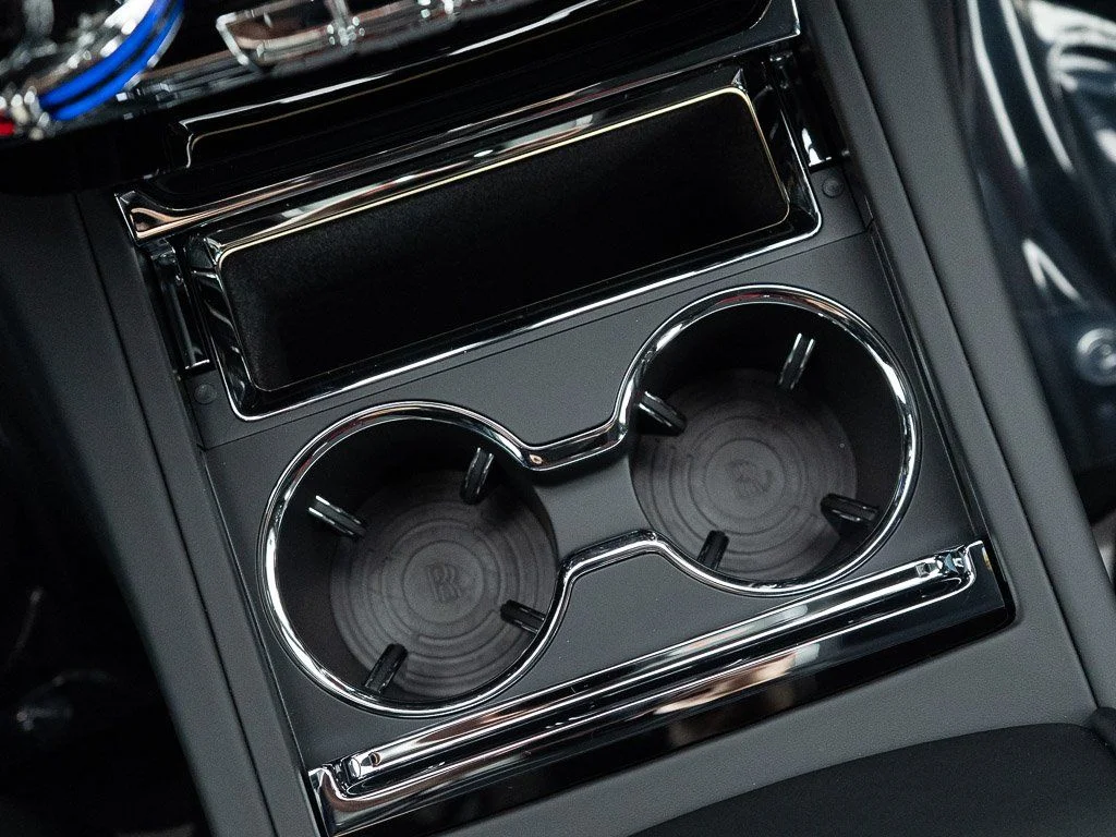 Used 2026 Black Diamond over Iguazu Blue Rolls-Royce  image 41