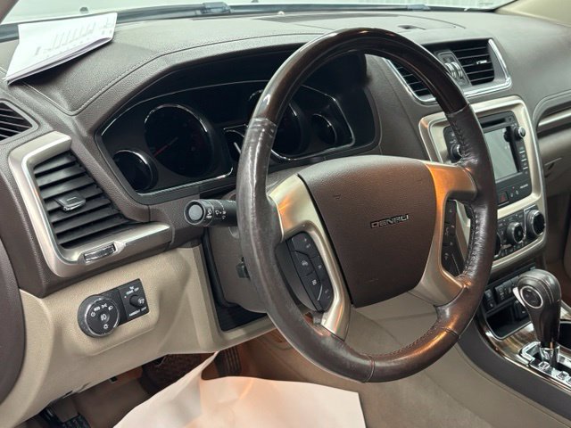 Used 2016 WHITE FROST TRICOAT GMC Denali image 23