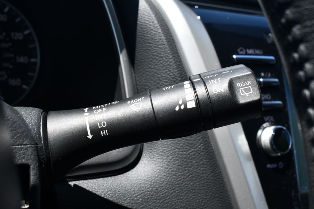 Used 2016 Magnetic Black Nissan SL image 26