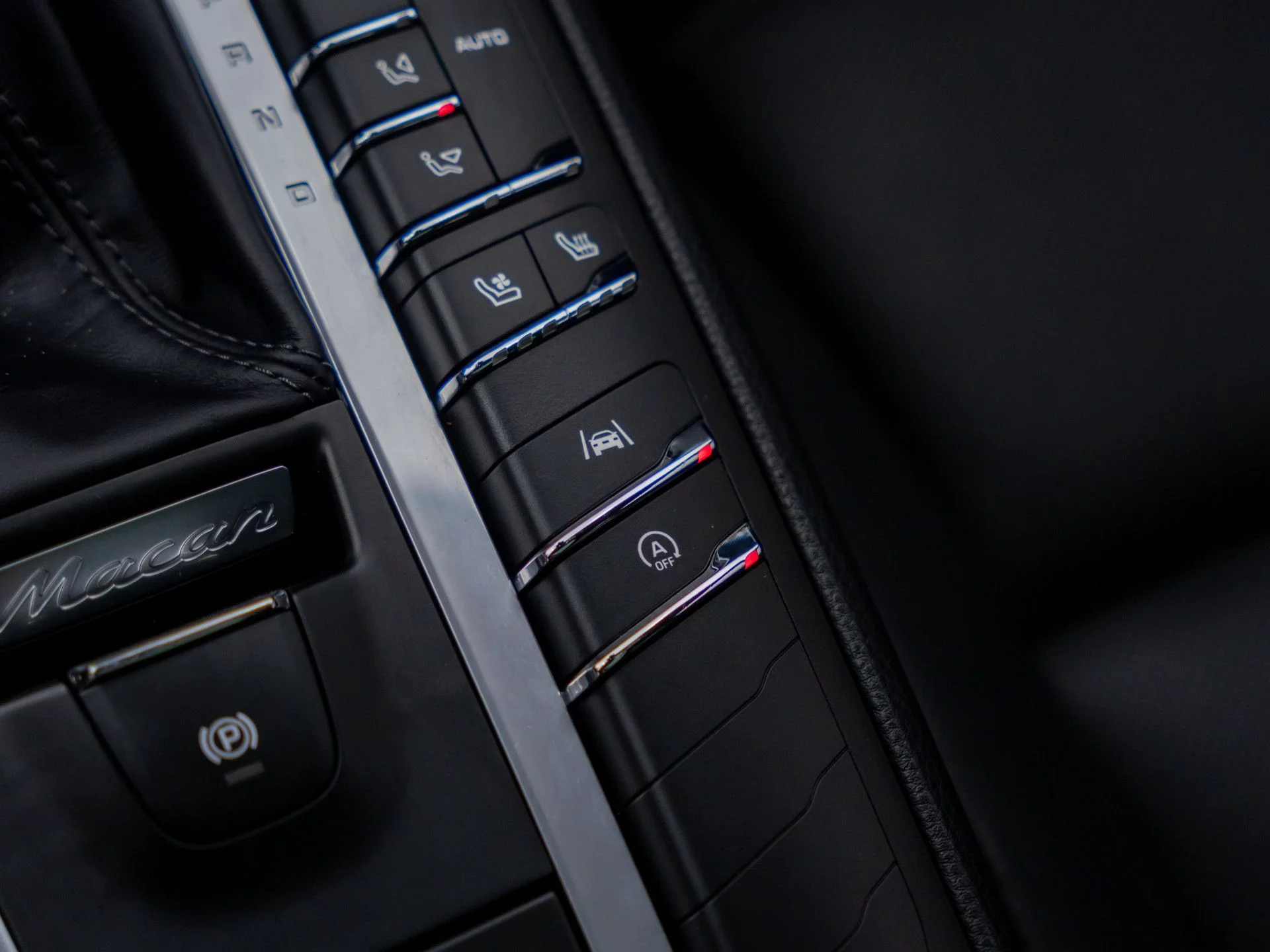 Used 2019 Black Porsche S image 29