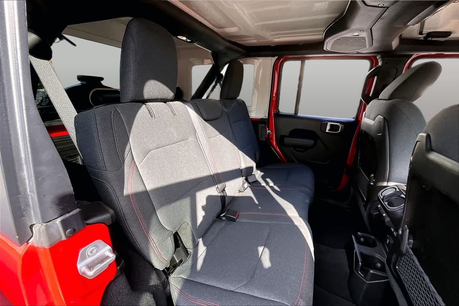 2025 Jeep Wrangler 4-Door Rubicon - Photo 20