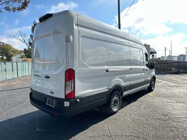 New 2026 White Ford Base image 4