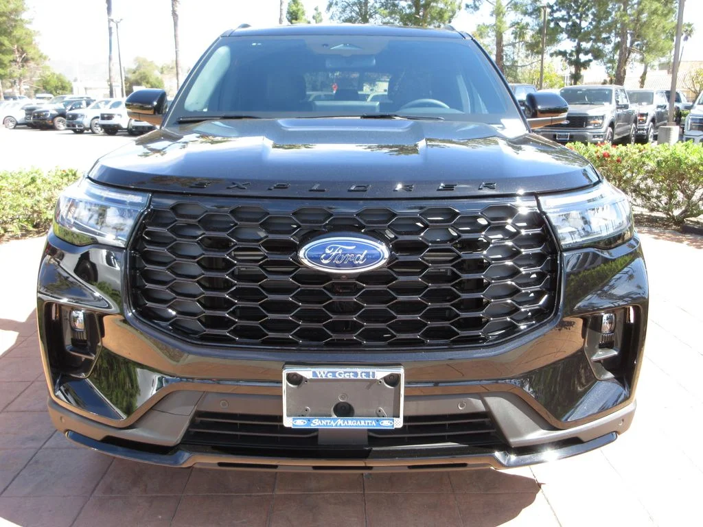 New 2026 Agate Black Metallic Ford ST-Line image 7