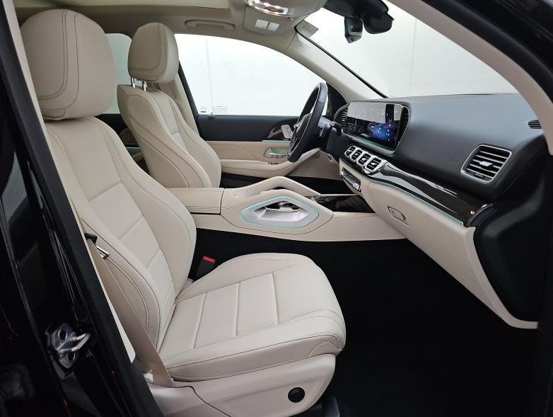 Used 2024 Black Mercedes-Benz GLE 450e Plug-In Hybrid image 7