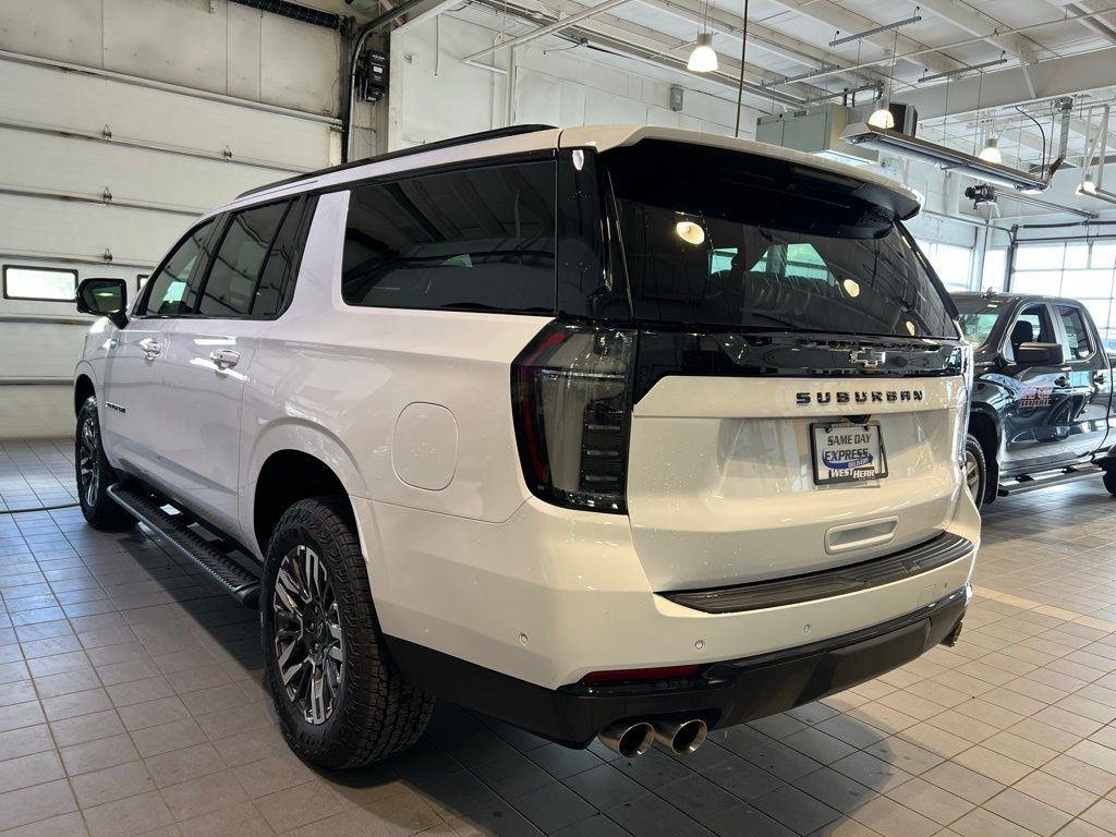 Used 2026 Summit White Chevrolet Z71 image 5