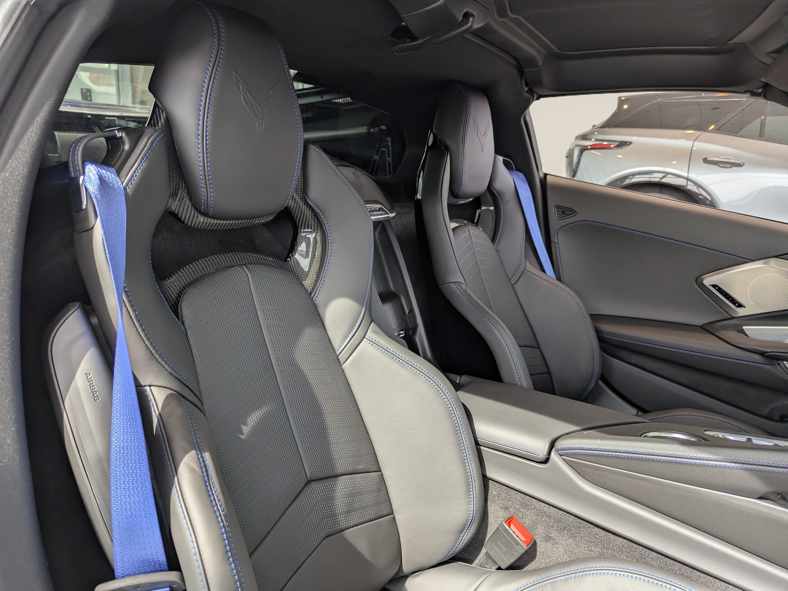 2027 Chevrolet Corvette 2LT - Photo 18
