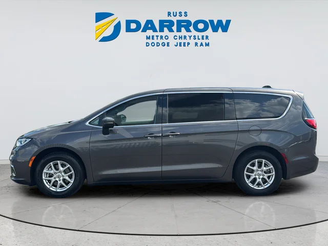 Used 2023 Gray Chrysler Touring L image 2