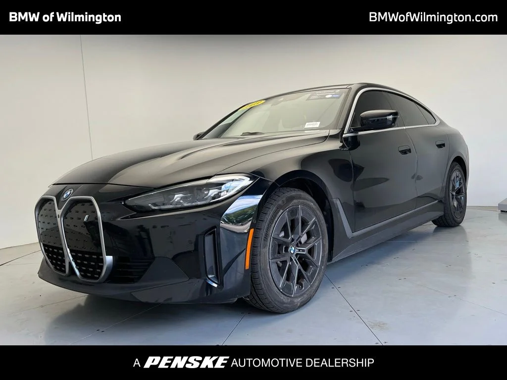 2023 BMW i4 eDrive35's photo
