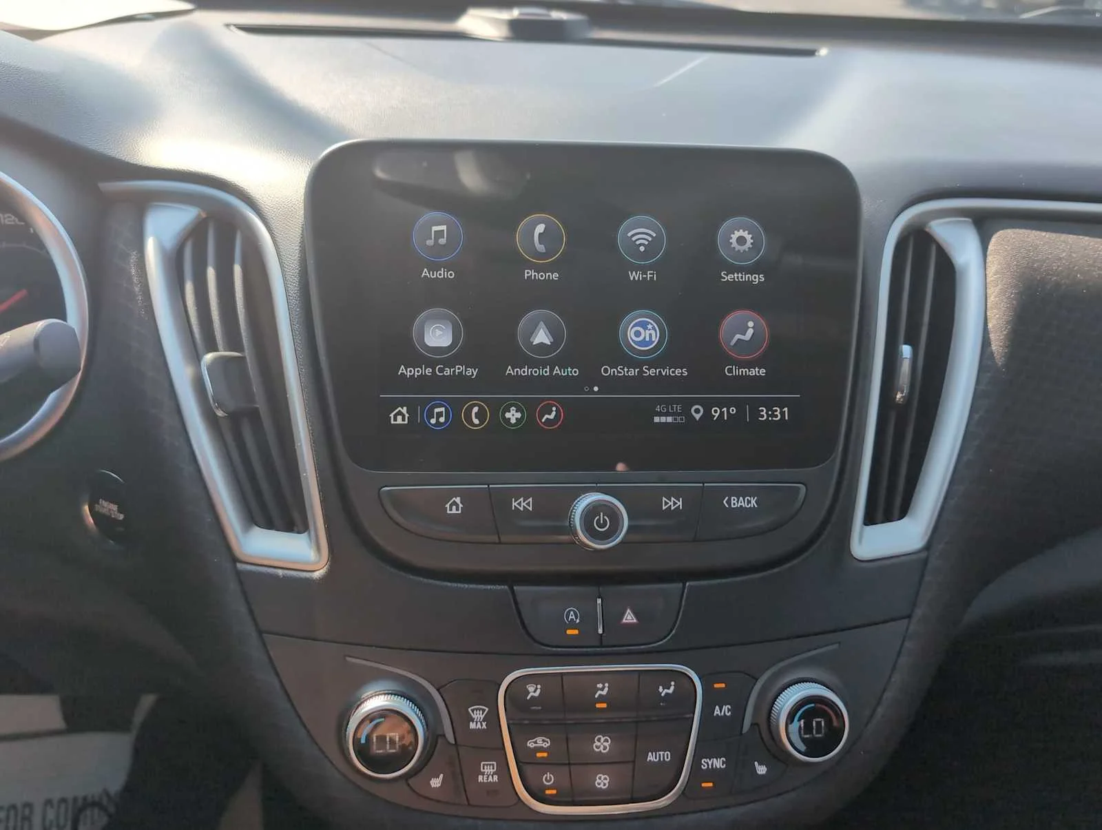 Used 2024 Summit White Chevrolet 1LT image 13