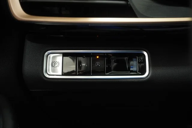 New 2026 Summit White Buick Sport Touring image 29