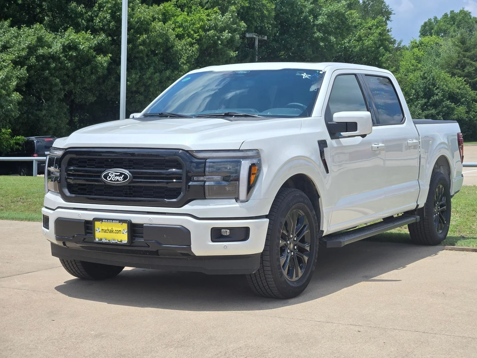 New 2026 Star White Metallic Tri-Coat Ford Lariat® image 2