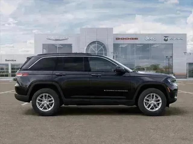 2025 Jeep Grand Cherokee Laredo - Photo 74