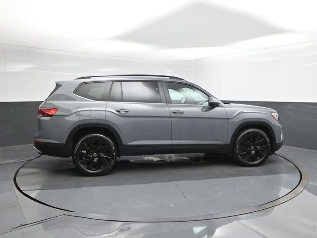 Used 2026  Volkswagen 2.0T SE w/Technology image 11