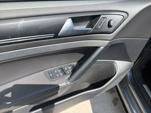 Used 2019 Gray Volkswagen DCC & Navigation 4Motion image 15