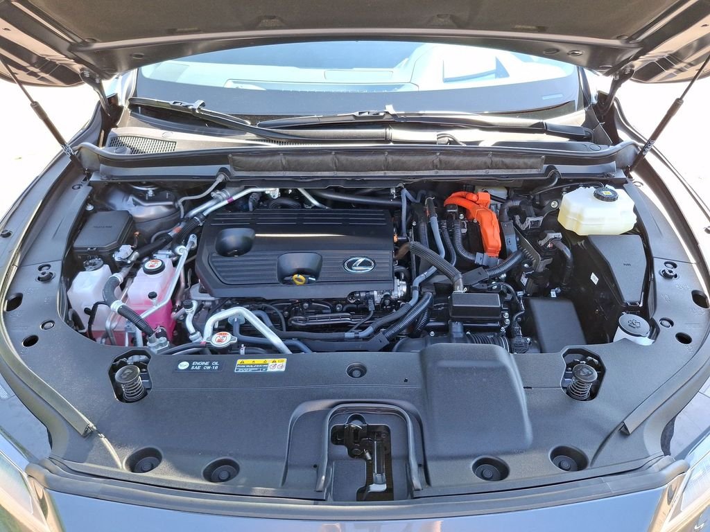 Certified Used 2025 CLOUDBURST GRAY Lexus 450h+ Luxury image 18