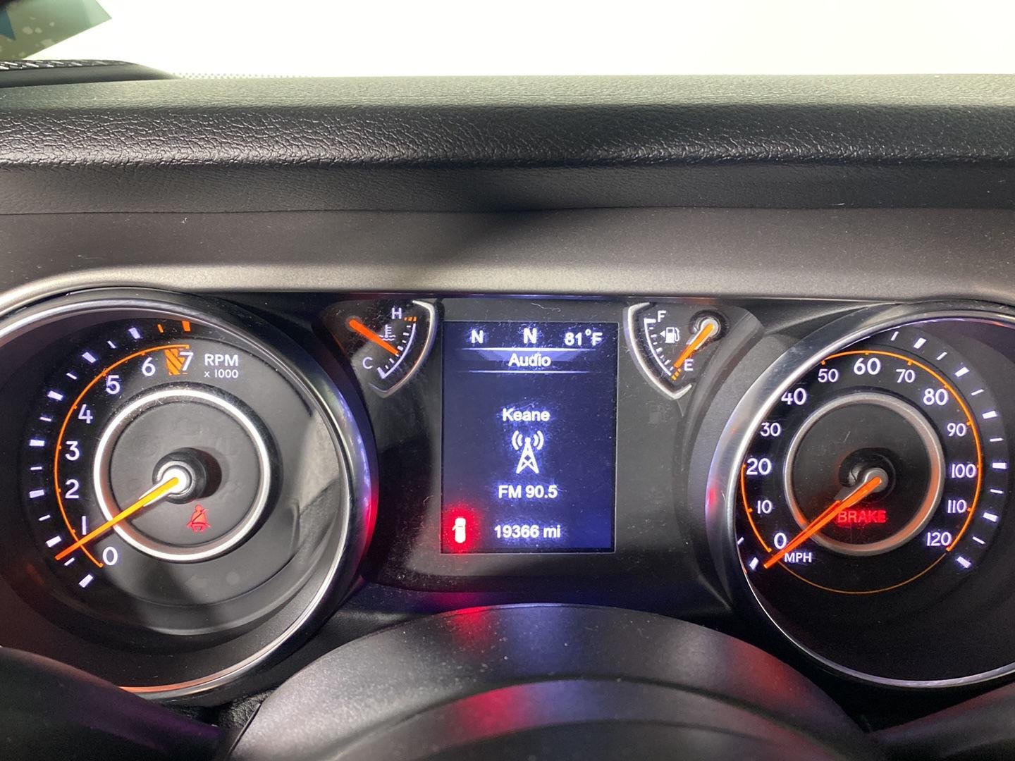 Used 2019 Hellayella Clearcoat Jeep Sport S image 2