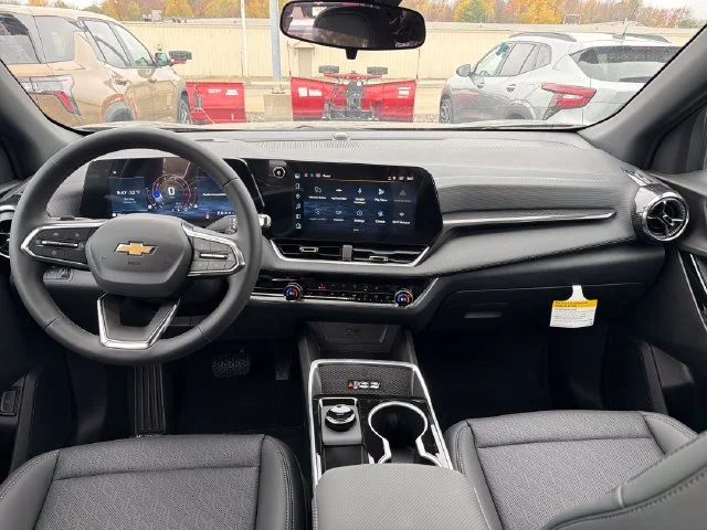 New 2027 Mosaic Black Metallic Chevrolet LT image 29