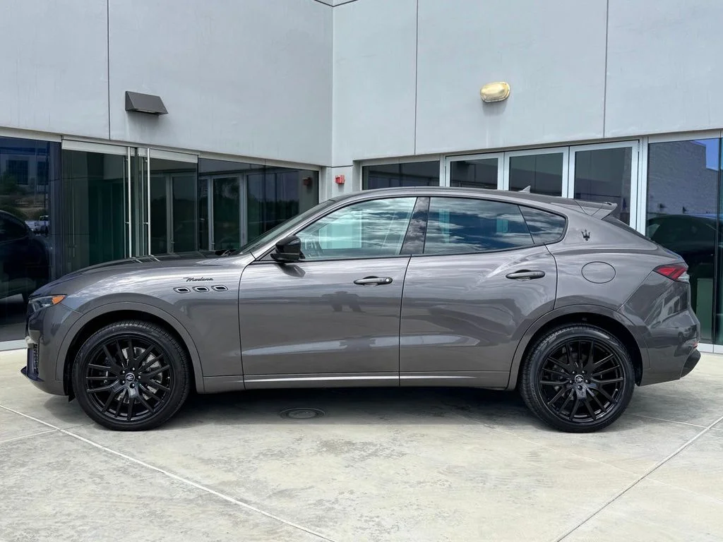 Certified Used 2022 Grigio Maratea Metallic Maserati Modena image 5