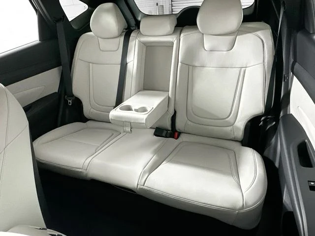 New 2026 Hyundai TUCSON HYBRID SEL Convenience