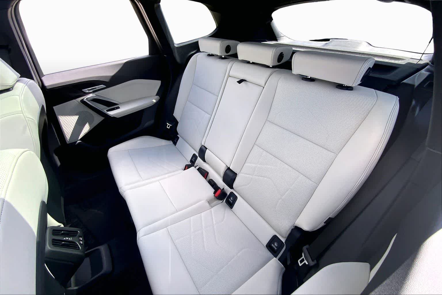 2026 BMW X1 28i - Photo 20