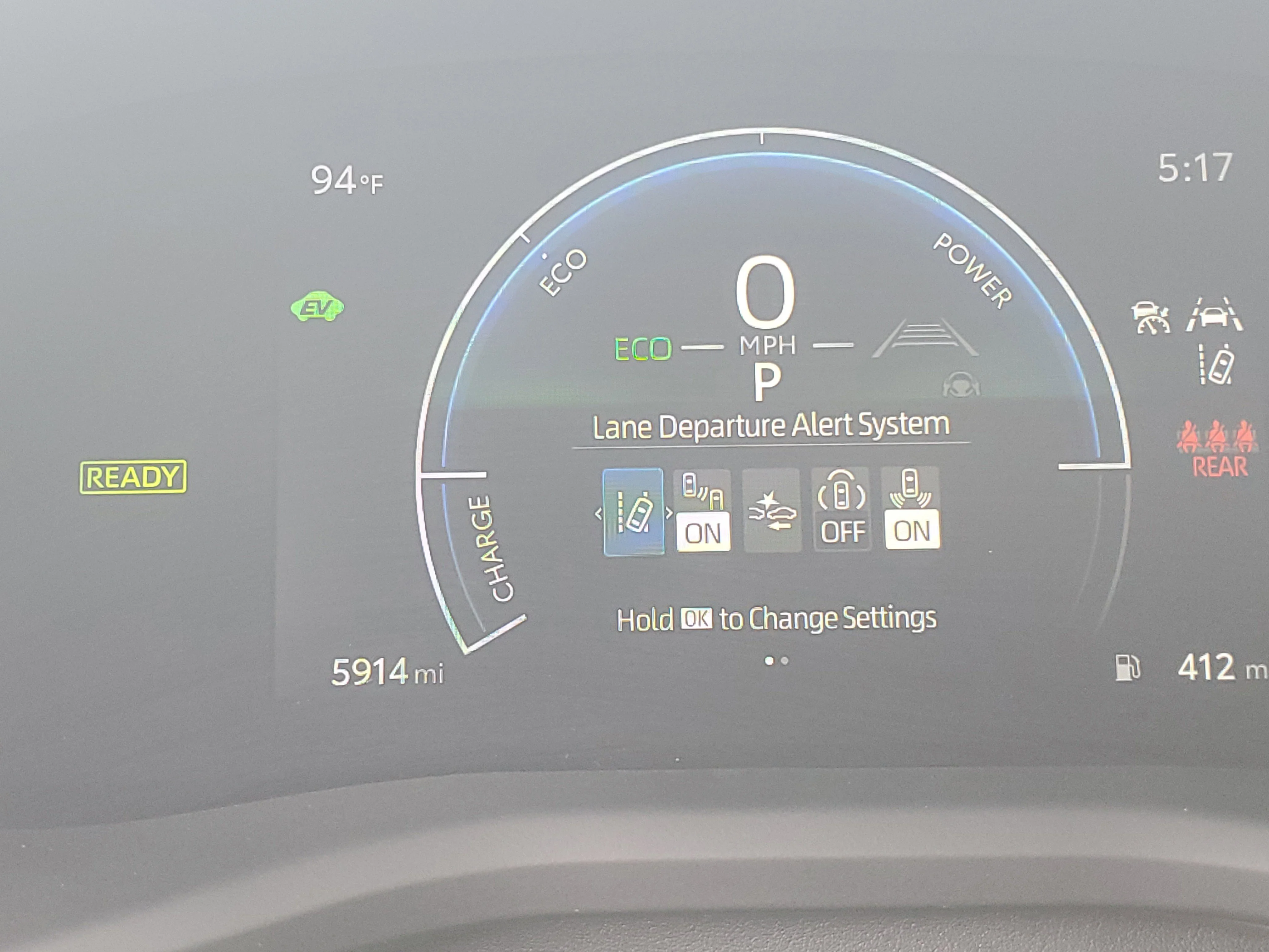 Used 2025 Ice Cap Toyota SE image 27