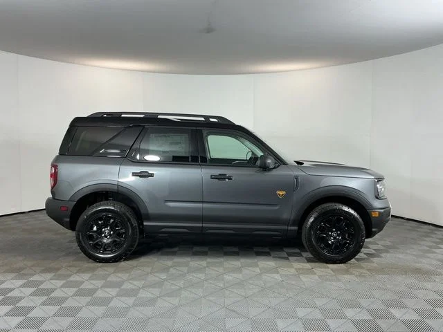 New 2026 Carbonized Gray Metallic Ford Badlands image 4