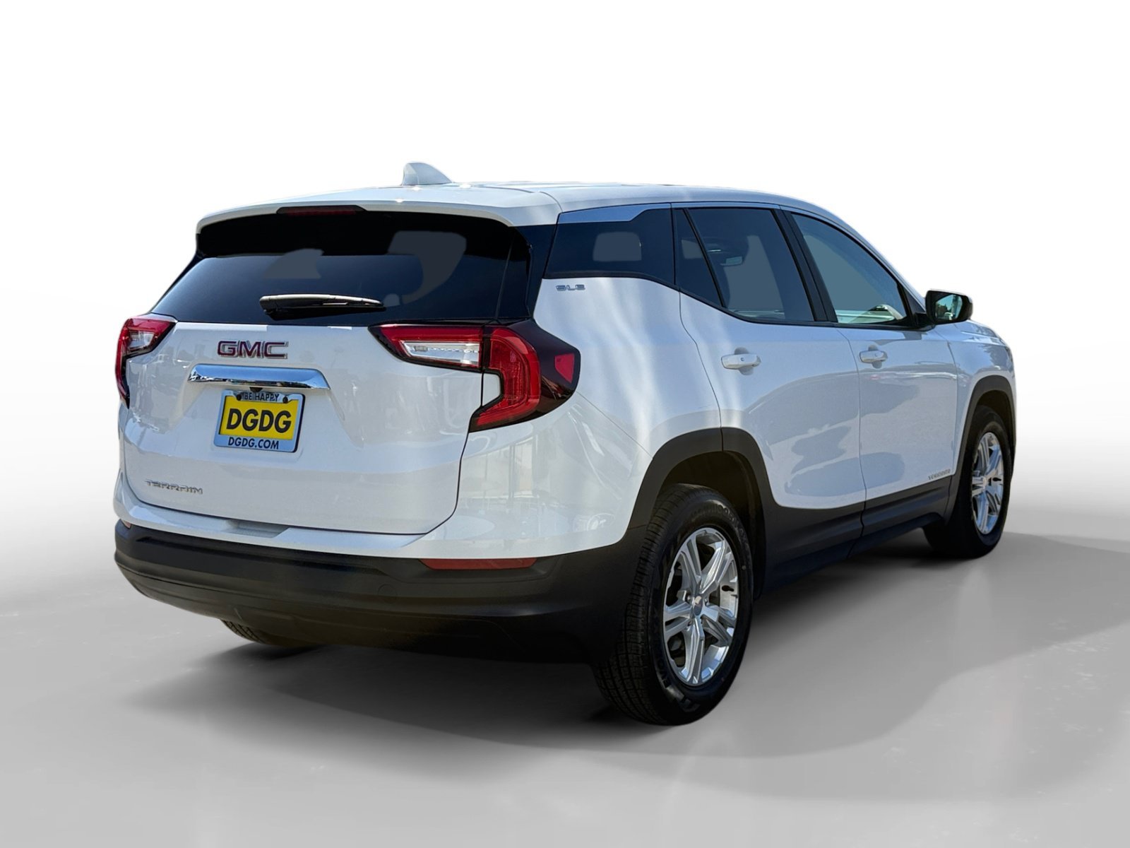 Used 2024 Summit White GMC SLE image 5