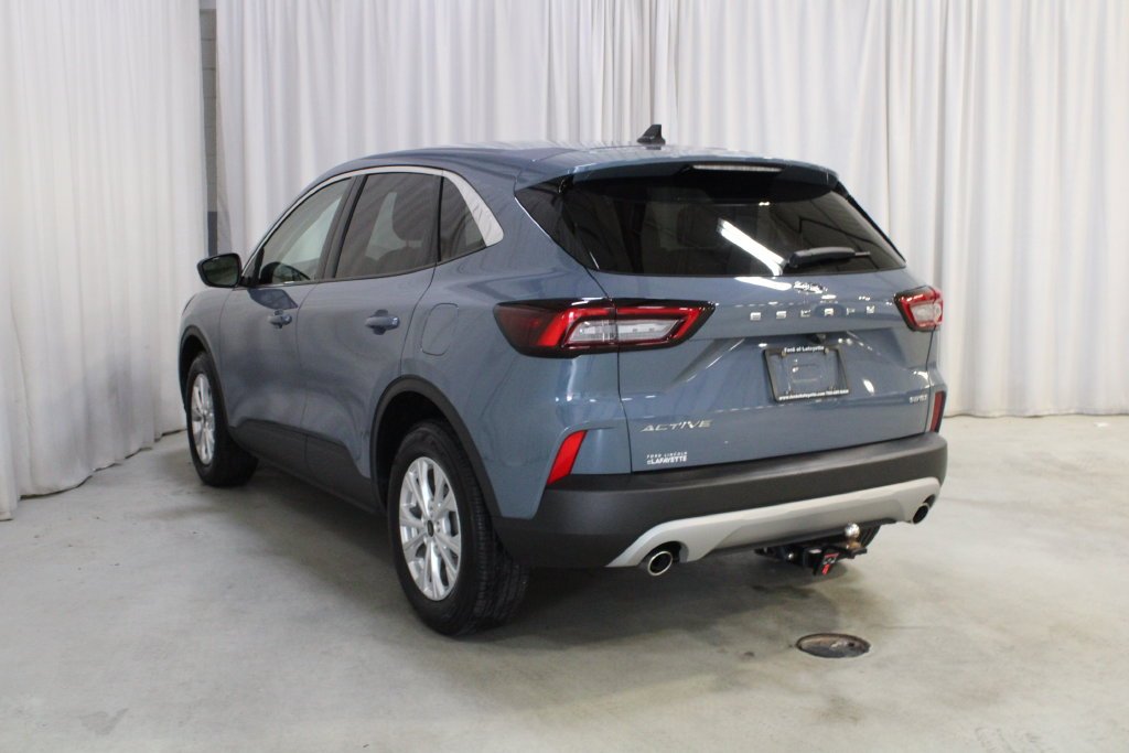 Used 2023 Vapor Blue Ford Active image 23