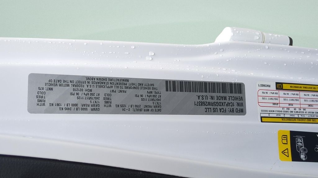 Used 2024 White Jeep Sport S image 24