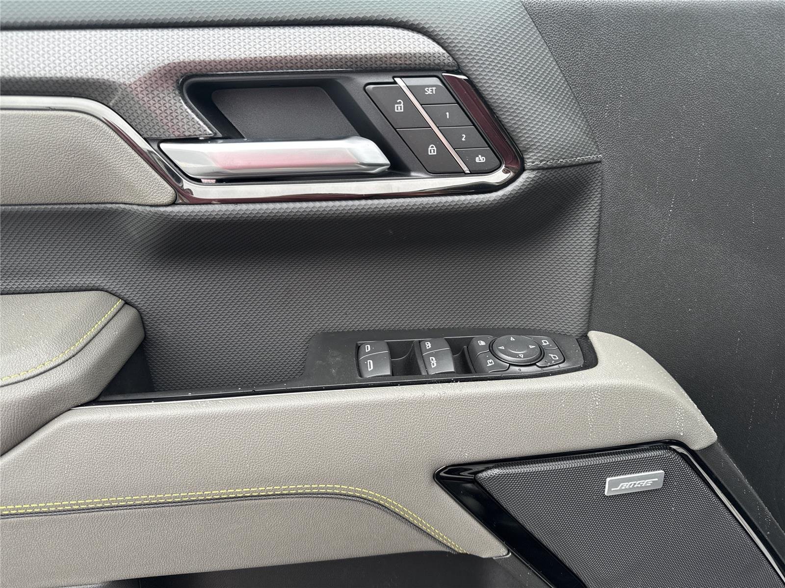2026 Chevrolet Silverado 1500 ZR2 - Photo 17