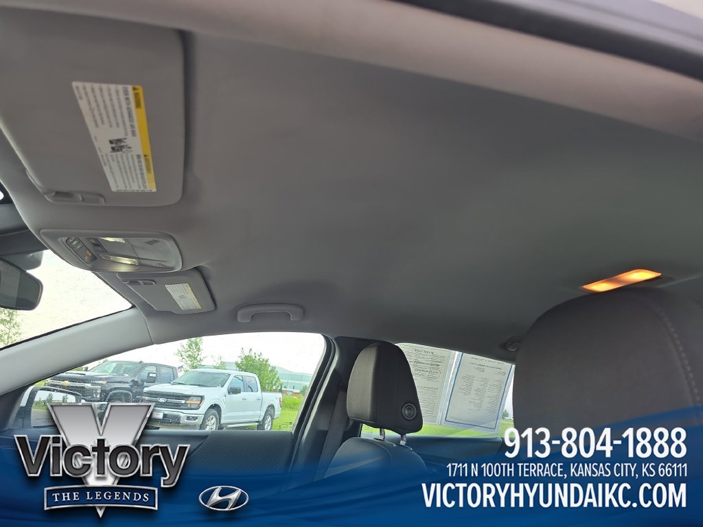 Used 2024 White Chevrolet LT image 21