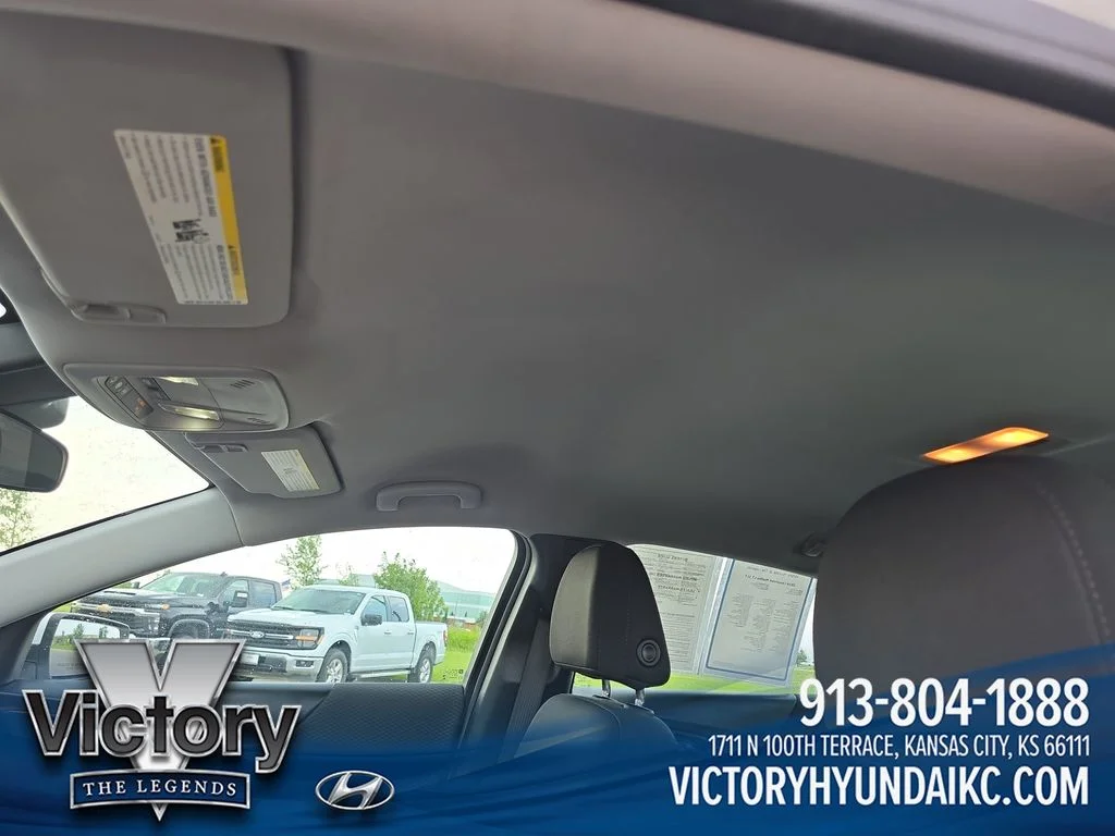 Used 2024 White Chevrolet LT image 21