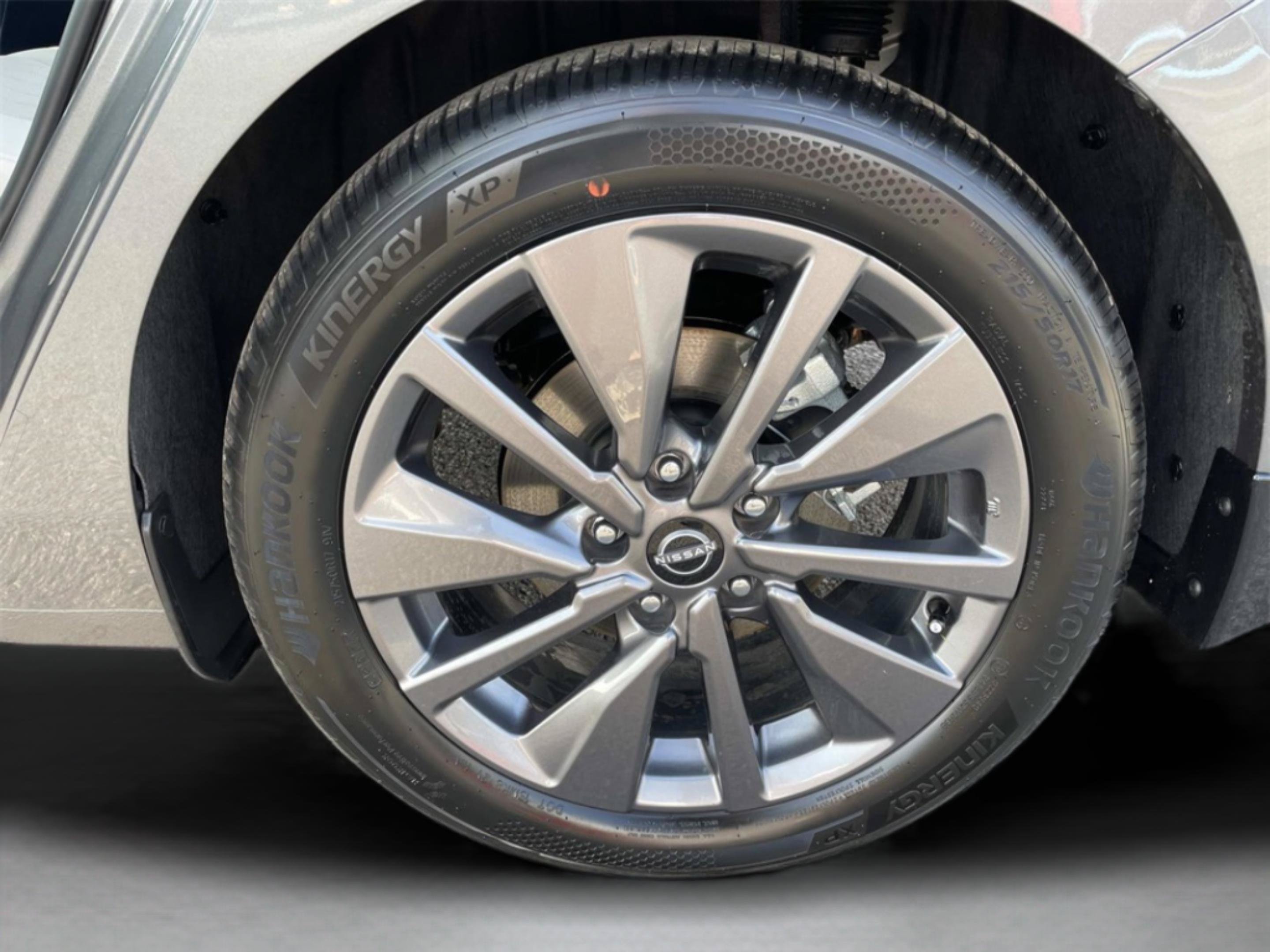 2026 Nissan Sentra SL - Photo 11